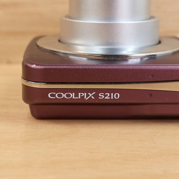 Nikon Coolpix S210 / 8MP Digital Camera / 3x Optical Zoom / Plum / Tested - Picture 7 of 9